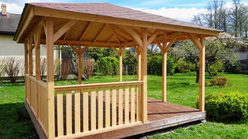 4x4,5 m Holz-Gartenpavillon — Gemütlich, geräumig und perfekt für Entspannung im Freien