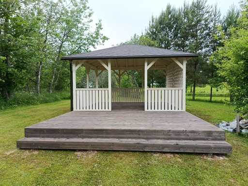 4x4.5 m Weißes Holzpavillon — Elegantes Gartenpavillon mit Terrasse und Schönem Design - garden gazebo pergola