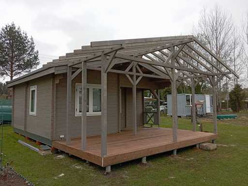 Beste Pergola-Ideen für einen kleinen Garten: Ein Holzdach am Haus und andere platzsparende Lösungen