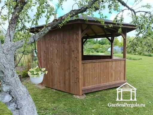Sechseckiger dunkelgrauer Gartenpavillon mit grauem Schindeldach