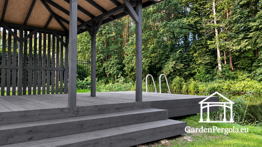 3 x 5 m Holzterrasse für Schwimmbereich